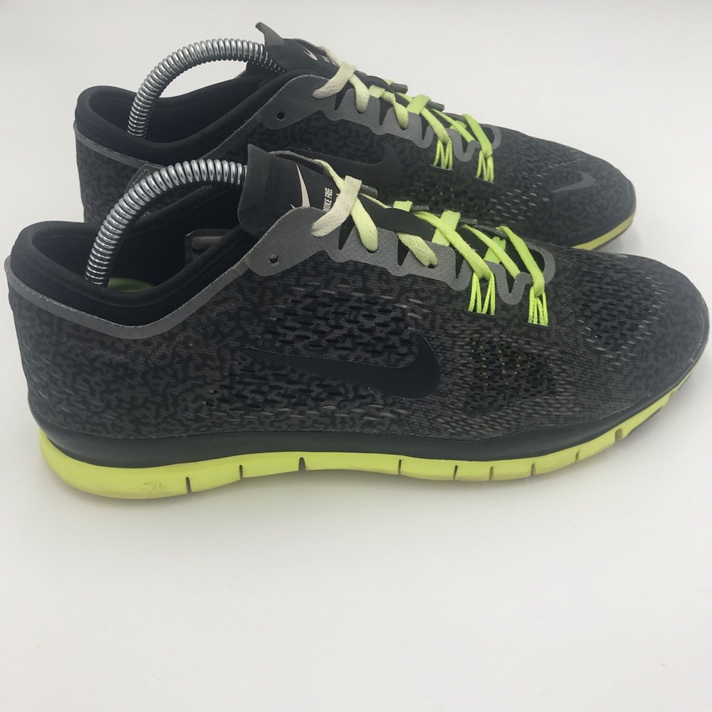 Nike women’s size 8 running shoe